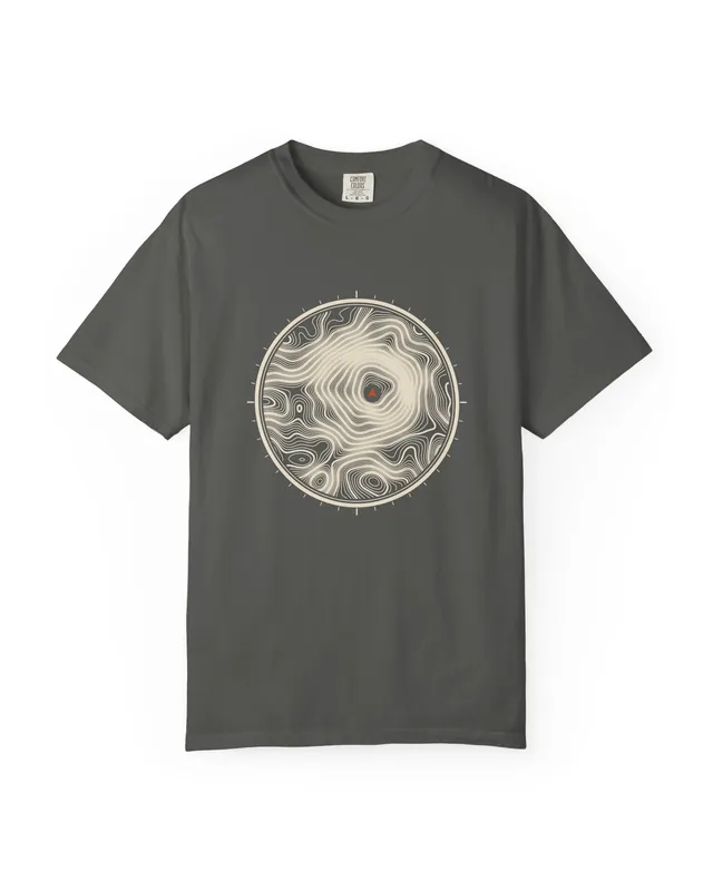 Topo Circle tee in Pepper